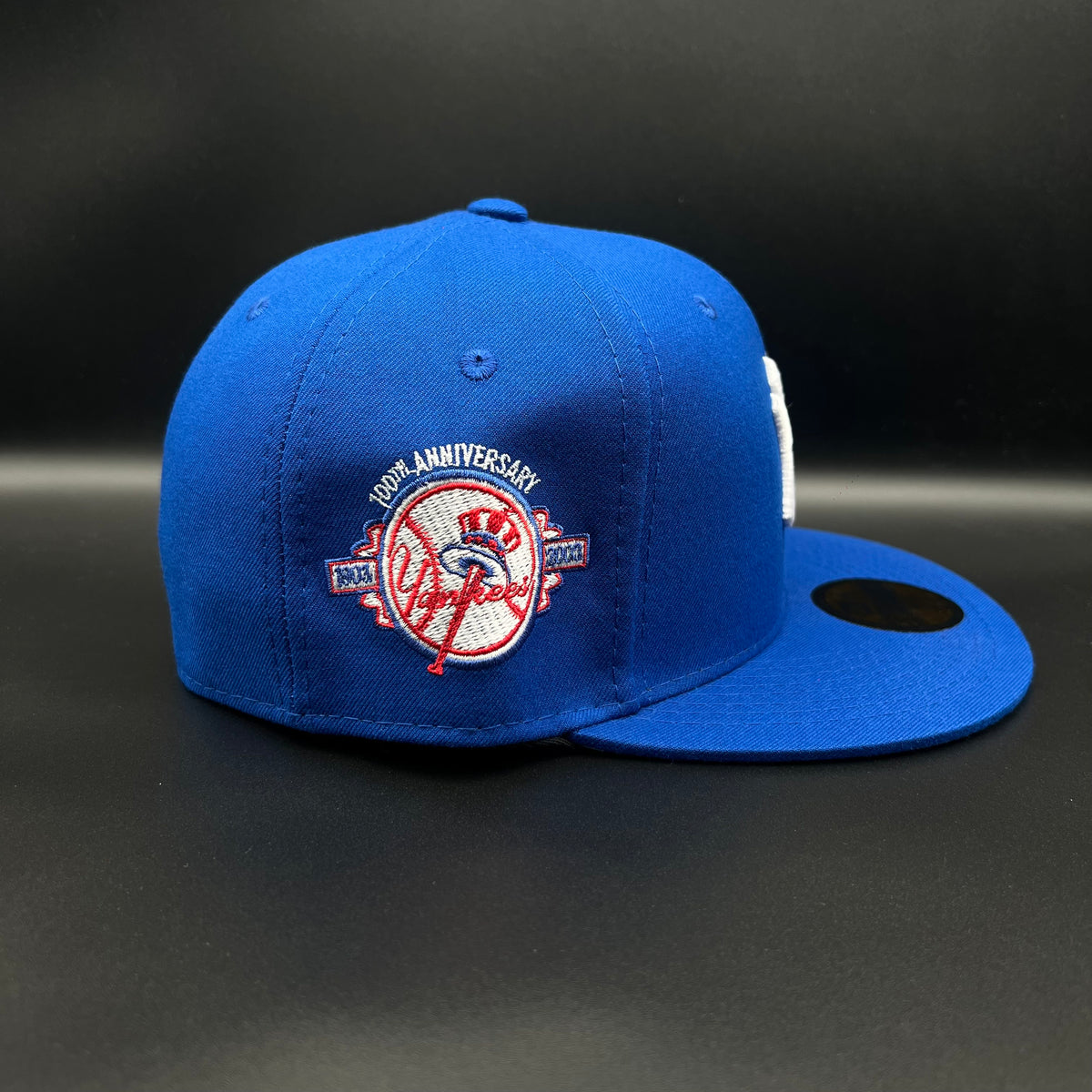 New Era cerrada talla 7 1/8 56.8cm
