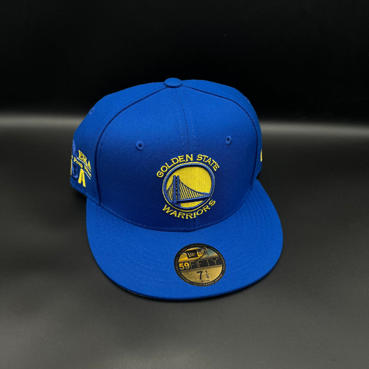 New Era cerrada talla 7 1/8 56.8cm