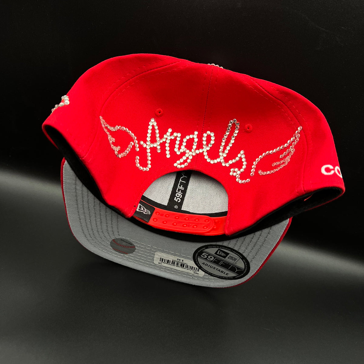 Gorra ajustable (Broche) Customizado en pedrería pieza 1 of 1