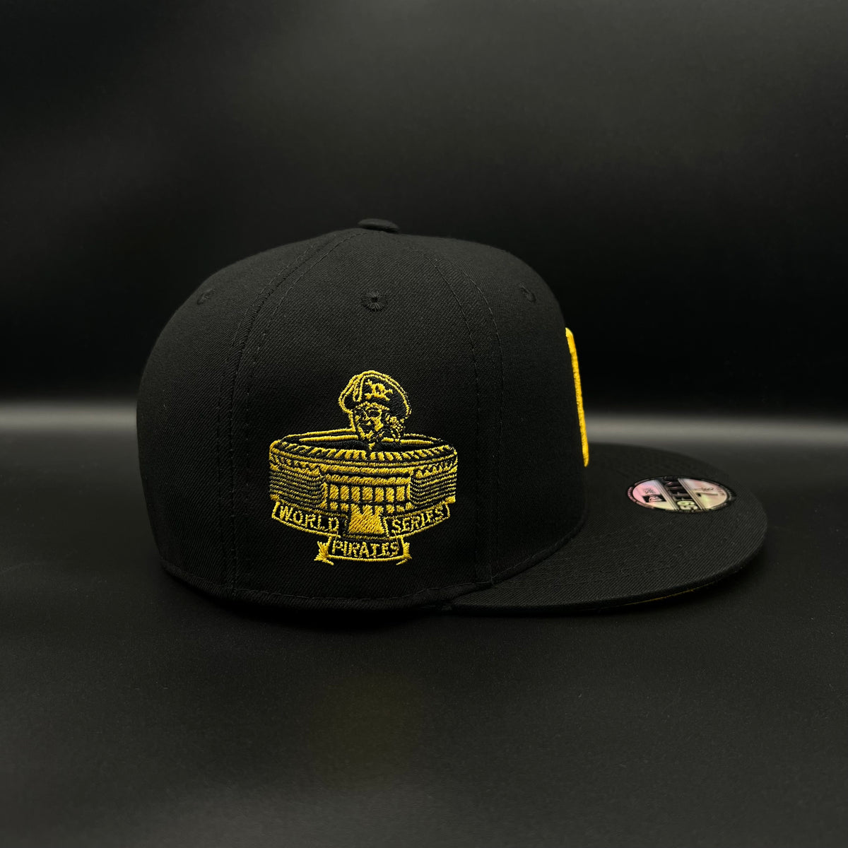 New Era cerrada talla 7 1/8 56.8cm