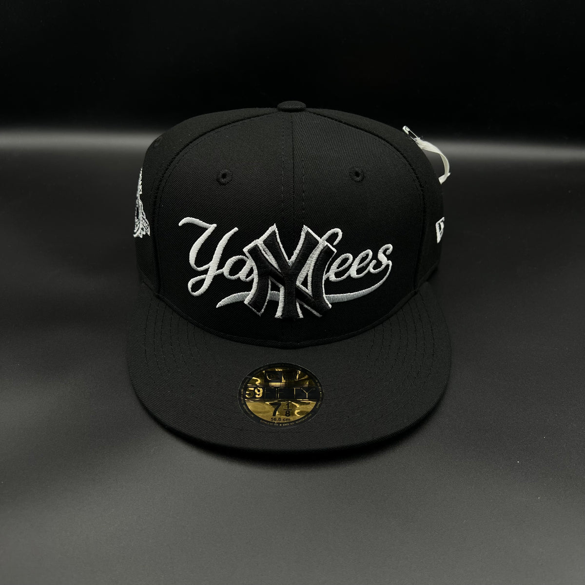 New Era cerrada talla 7 1/8 56.8cm