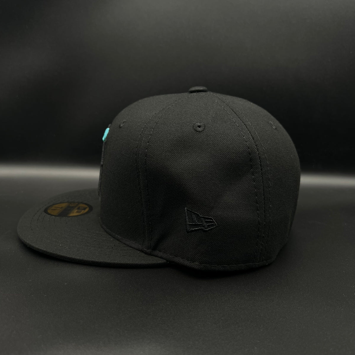 New Era cerrada talla 7 1/8 56.8cm