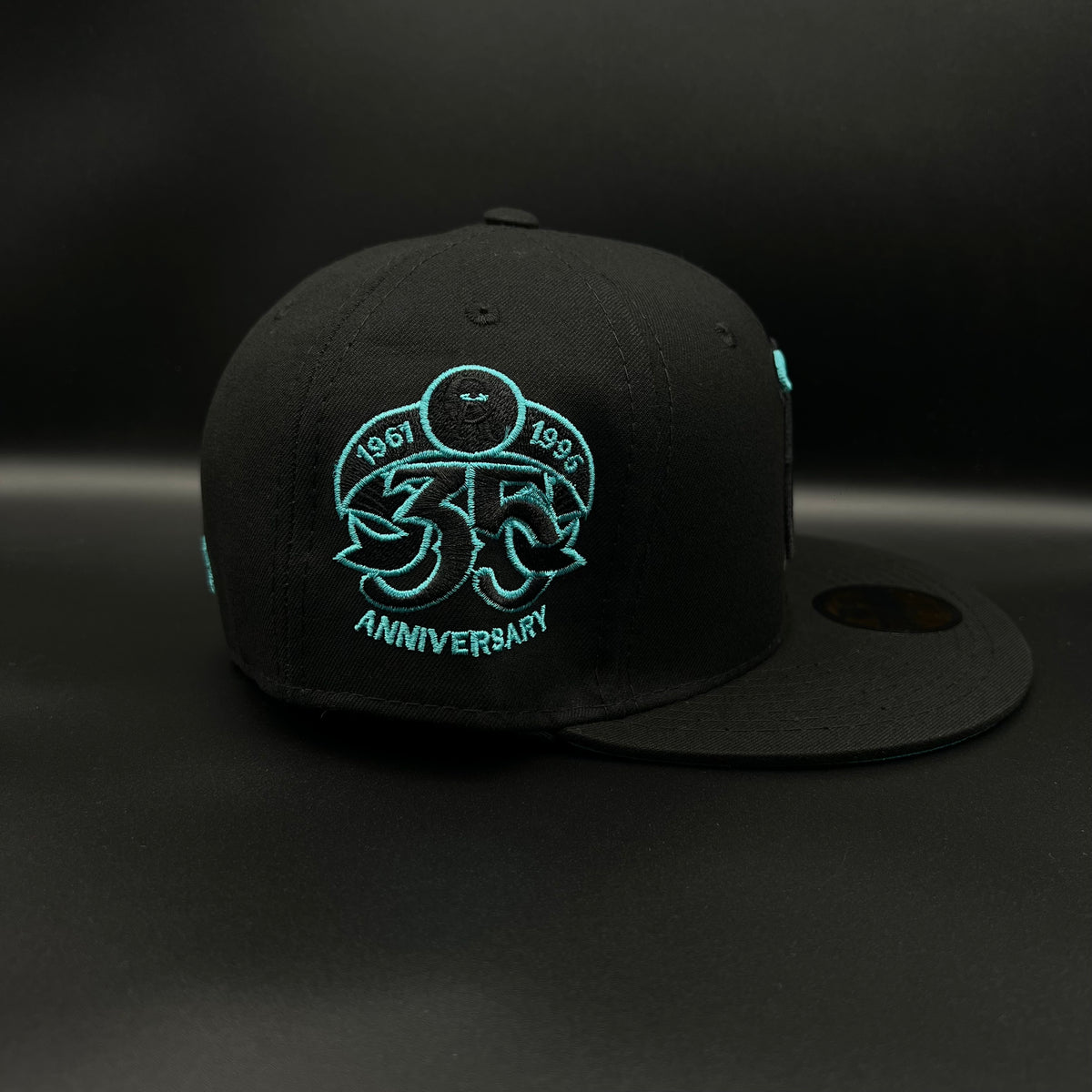 New Era cerrada talla 7 1/8 56.8cm