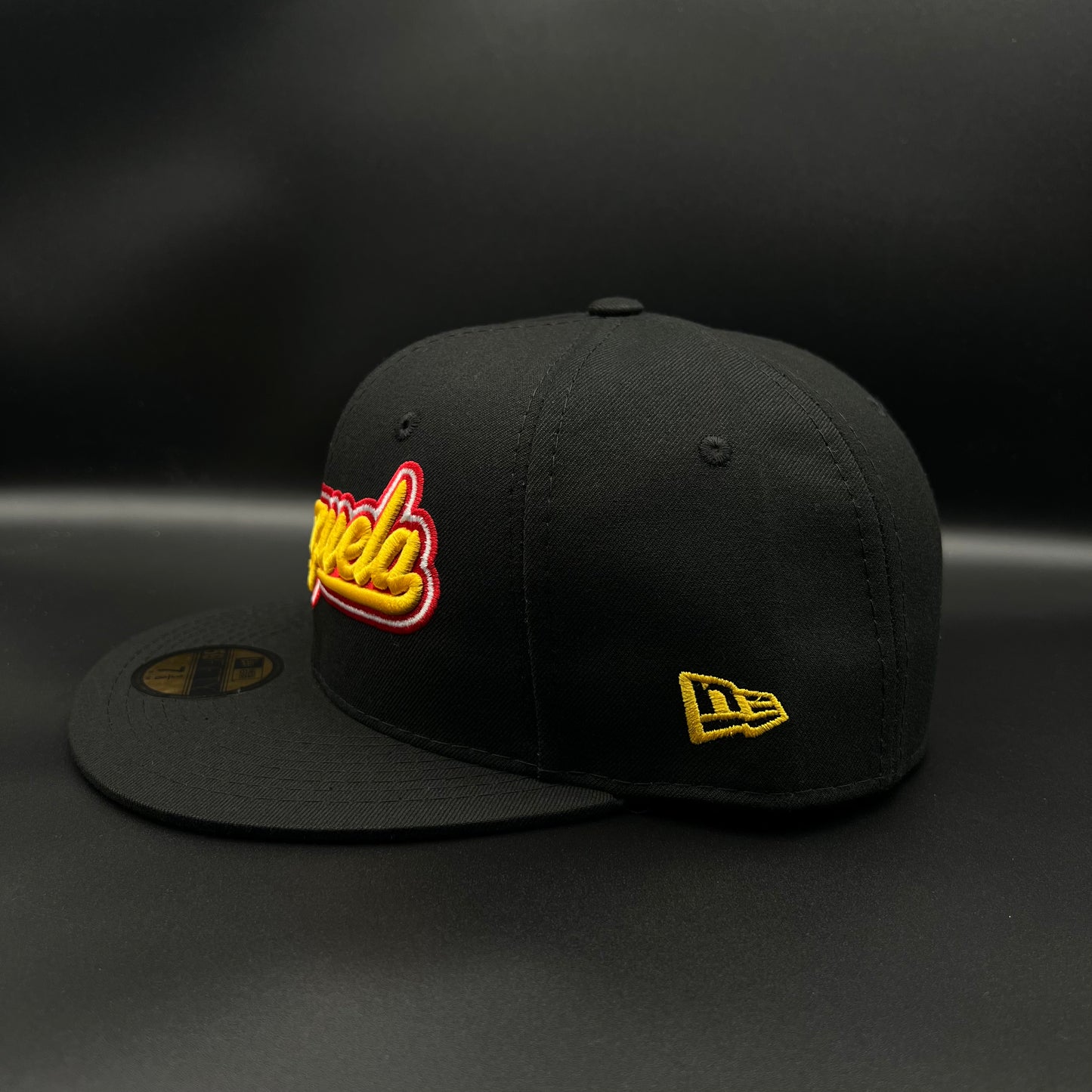 New Era cerrada talla 7 3/8 58.7cm